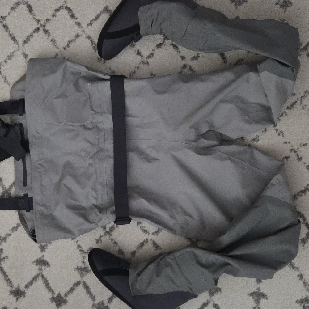 Women's Orvis Ultralight Chest Waders - Size Large - Picture 13 of 14